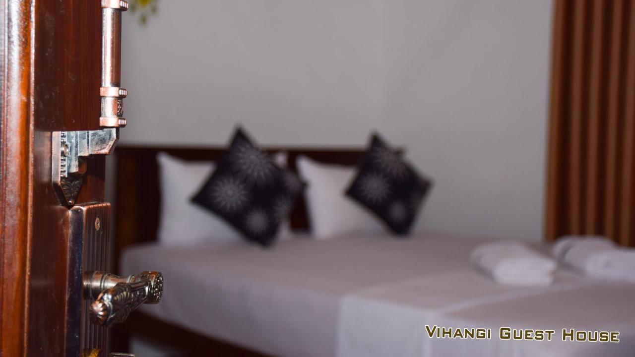 Vihangi Guesthouse Дамбула Екстериор снимка